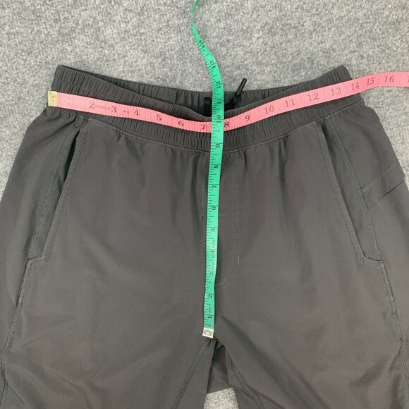 Lululemon Short Mens M Medium Charcoal Gray Elasticated Waistband Active Workout - Picture 6 of 12